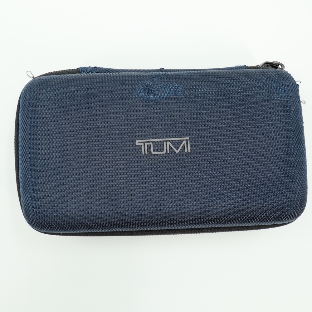 Tumi Delta Airlines Amenity Kit Navy Blue Hardshell Case Kiehls Skincare Set